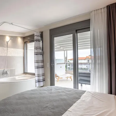 Selena Seafront * هانيوتي