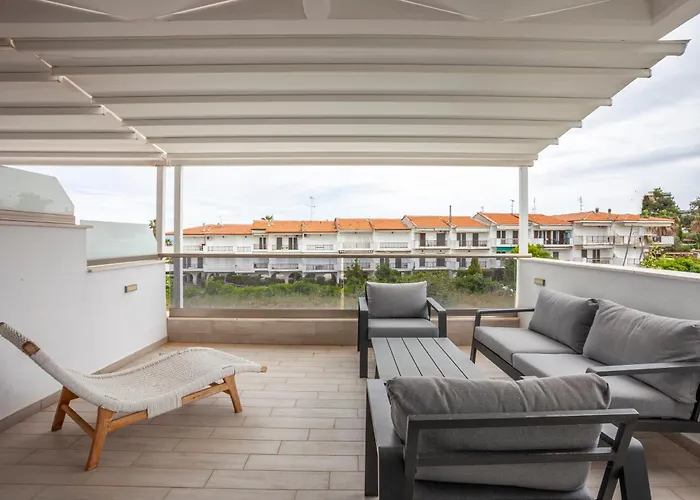 Villa Selena Seafront *