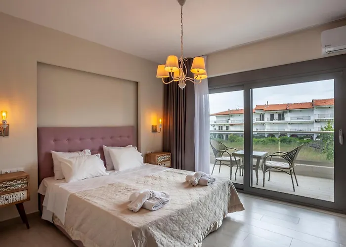 Villa Selena Seafront Hanioti