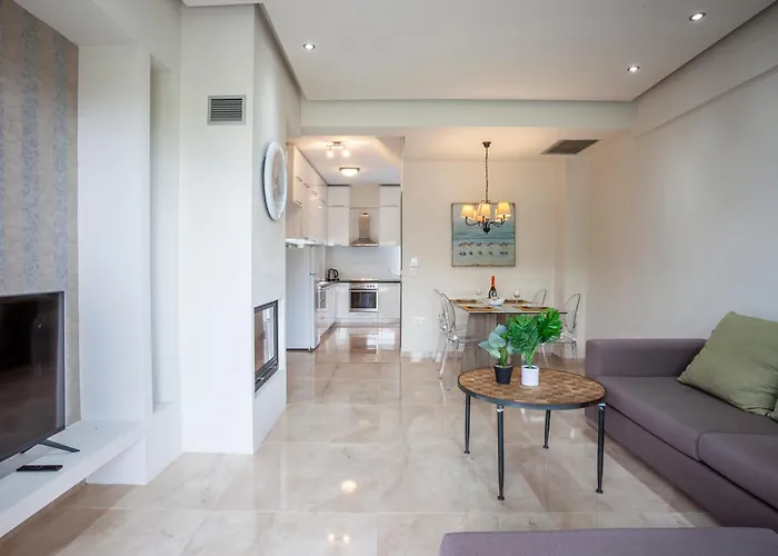 Selena Seafront Villa *