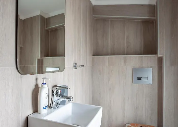 Selena Seafront Villa *