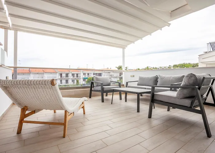 Selena Seafront Villa Hanioti